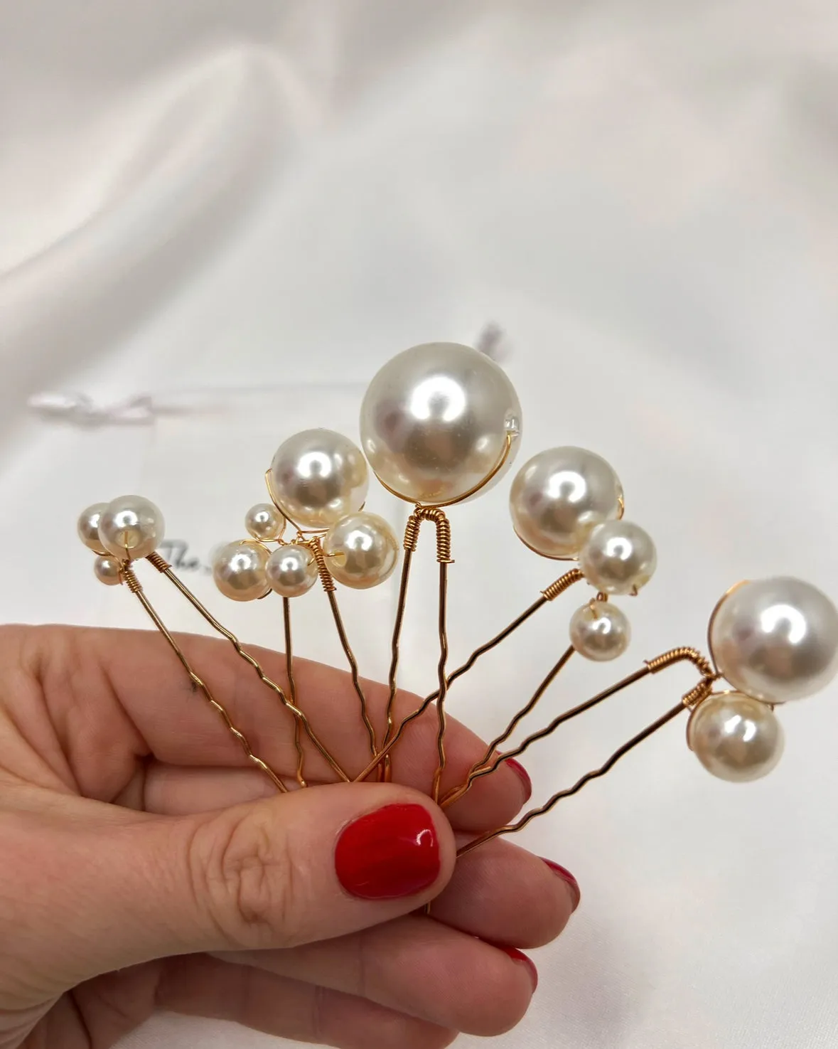 Anya - Pearl Gold Hair Pins