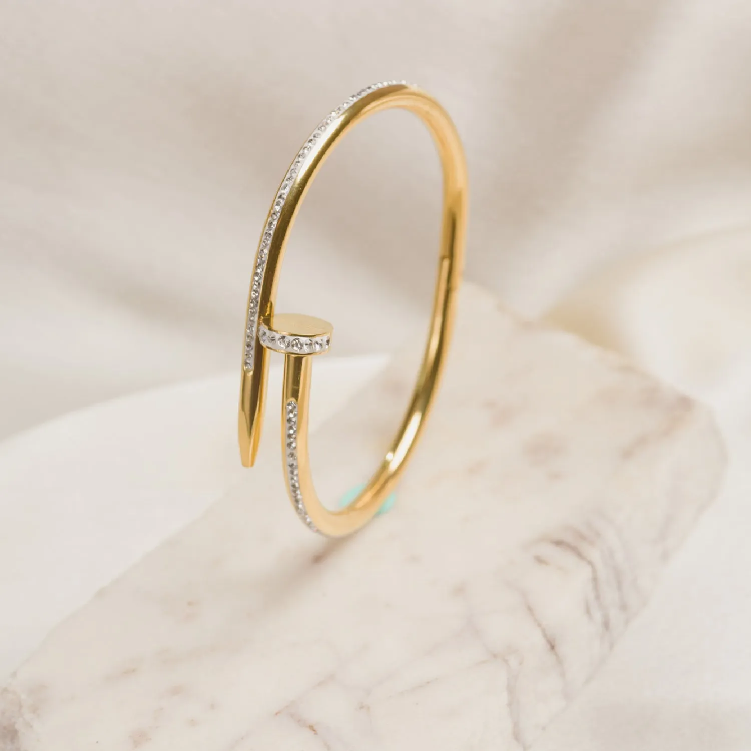 Artklim Gold Plated Nail Design Bangle Bracelet