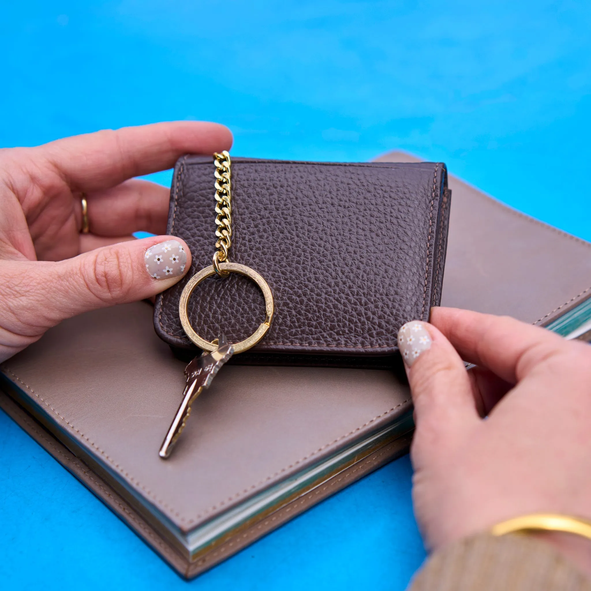 Ascot | Flapover Card Case
