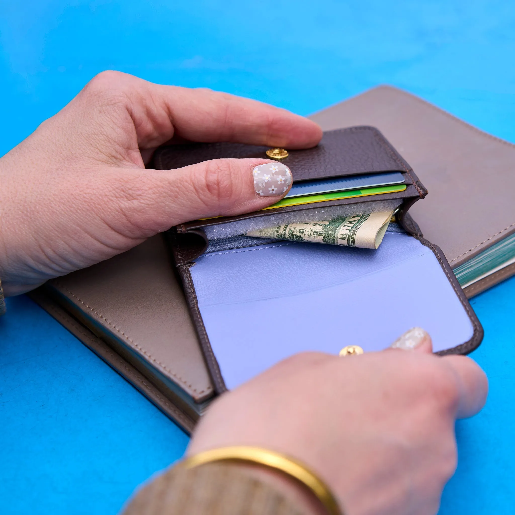Ascot | Flapover Card Case