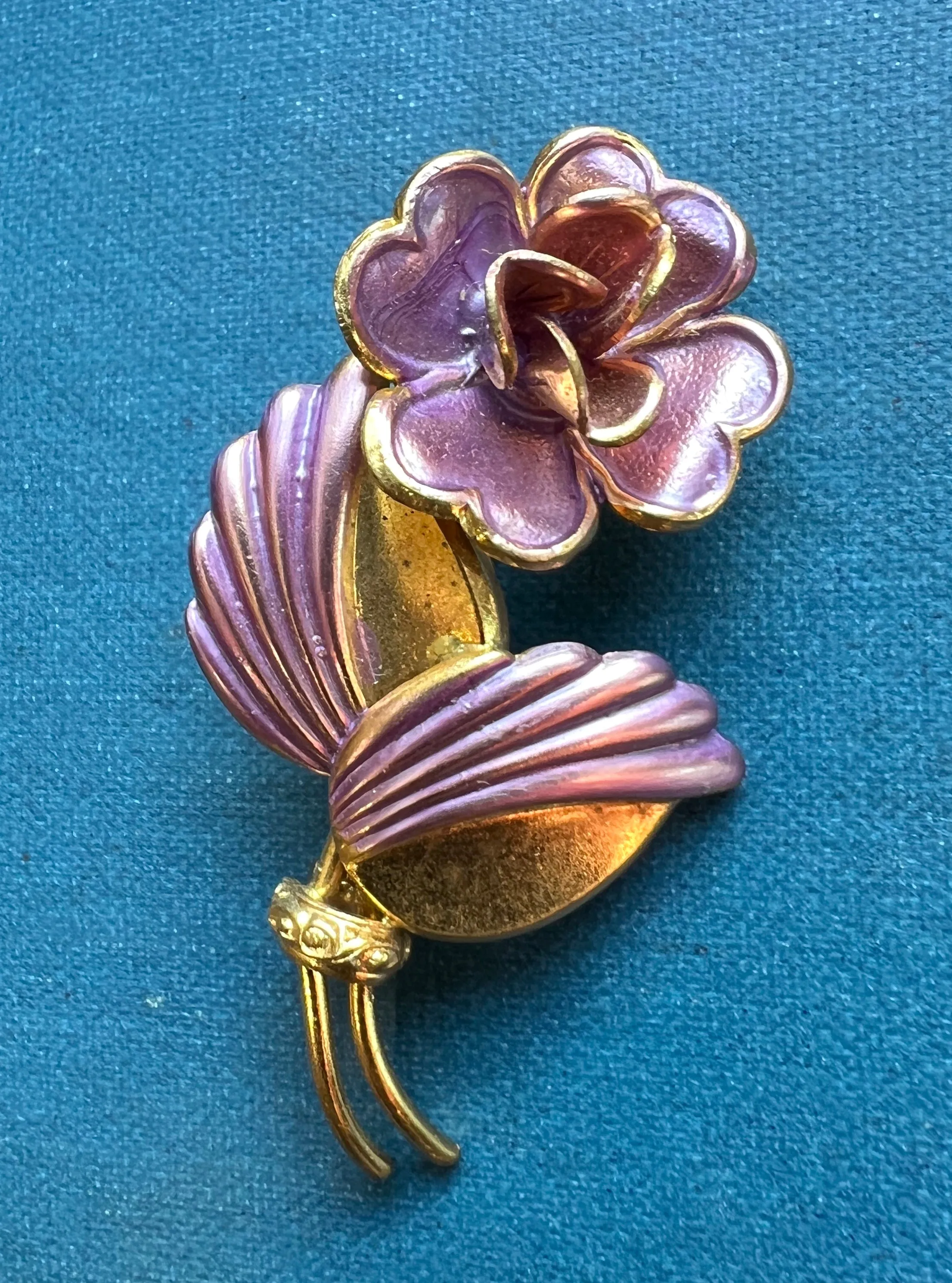 Deco Shimmery Lilac and Gold Vintage Brooch