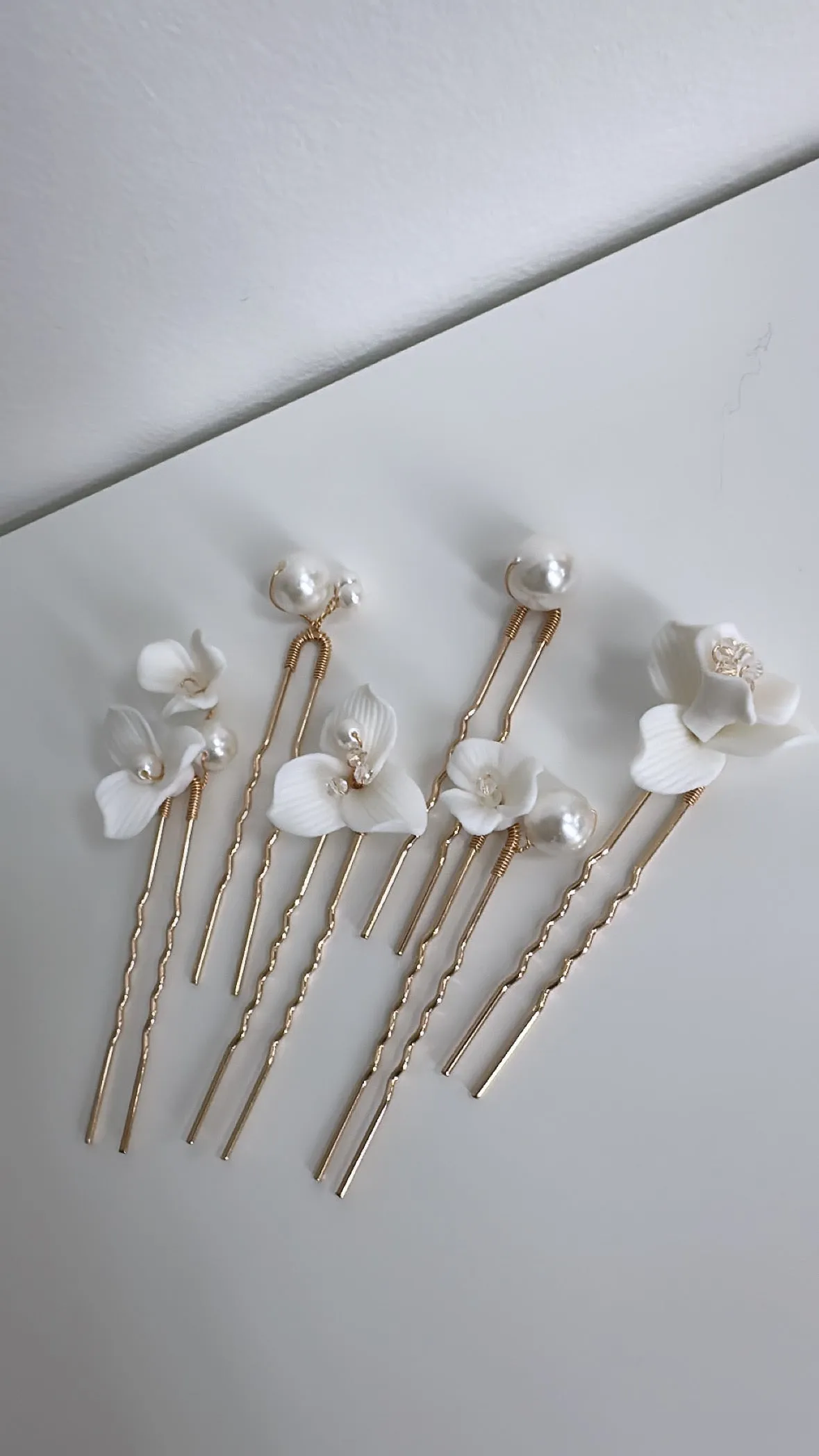 Georgina - Ceramic Pearl Bridal Hair Pins Gold
