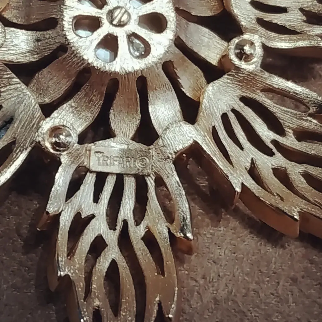 Trifari Statement Vintage Pearl Flower Brooch